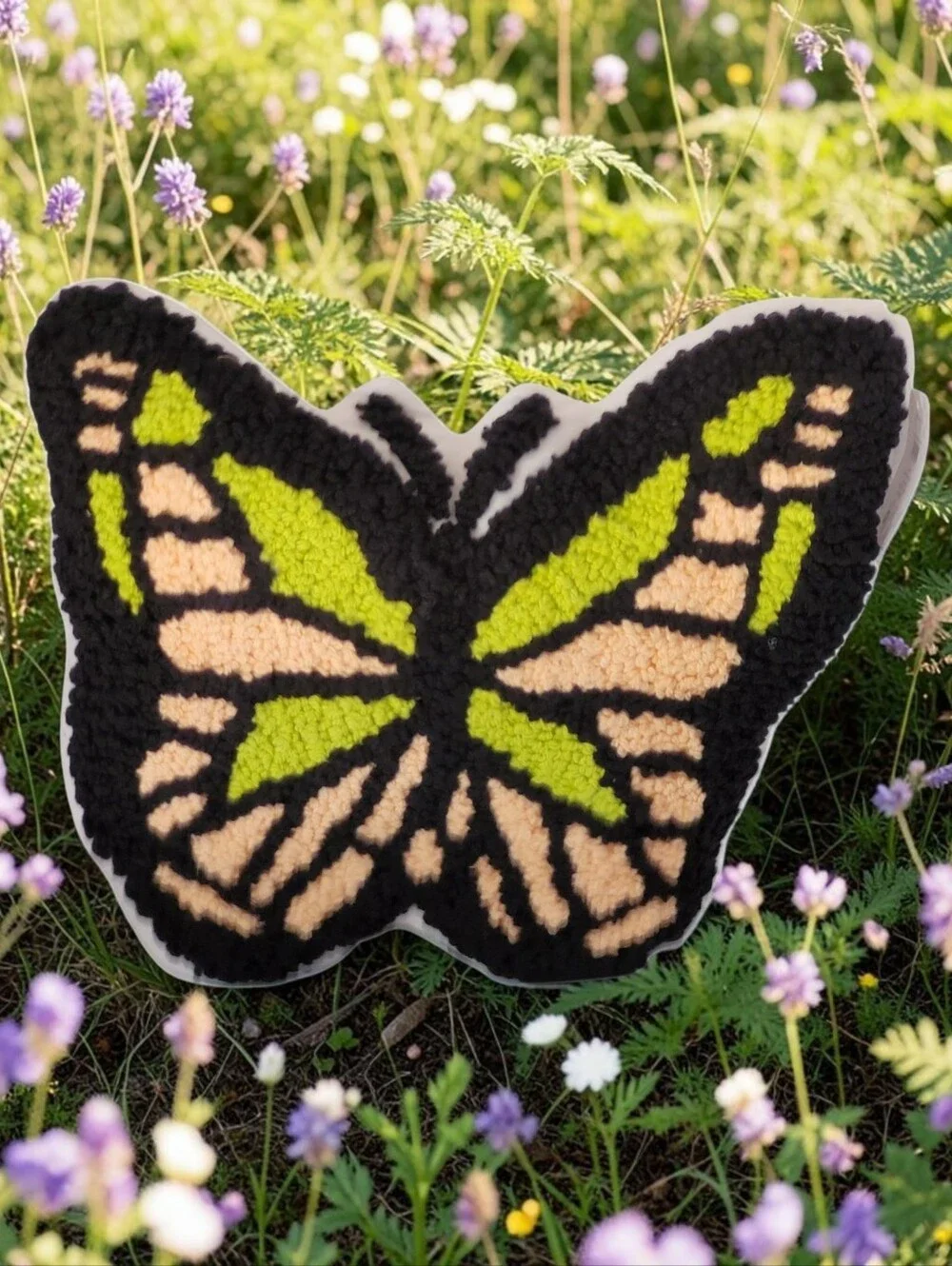 Teen Home Zadora butterfly-shaped decorative throw pillow 18